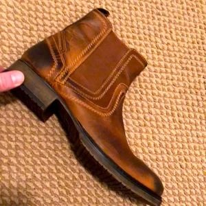 Roan boots size 11